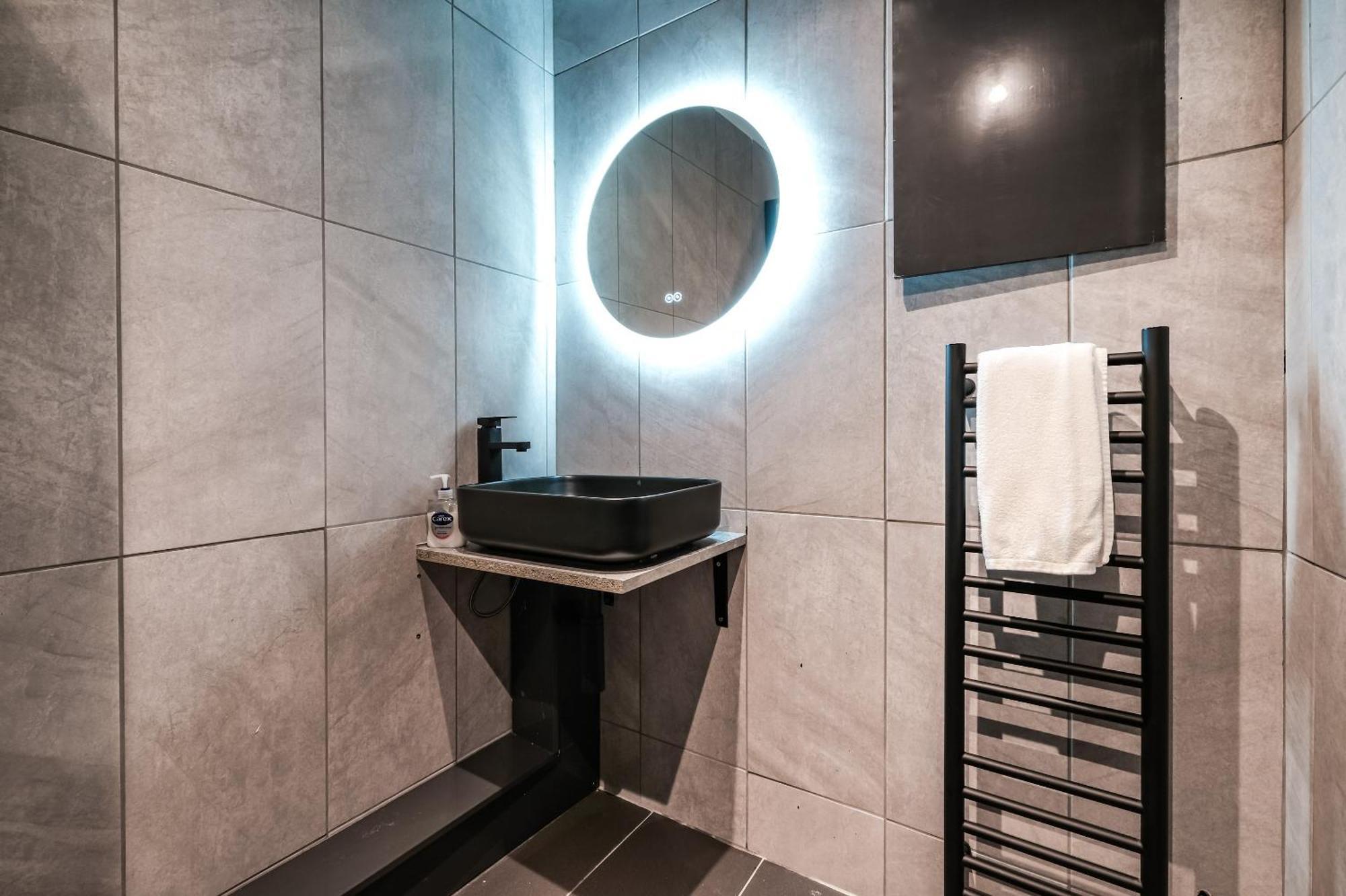 Piccadilly Dreams 1Br Sleep 4 Retreat Vrf Apartment London Luaran gambar